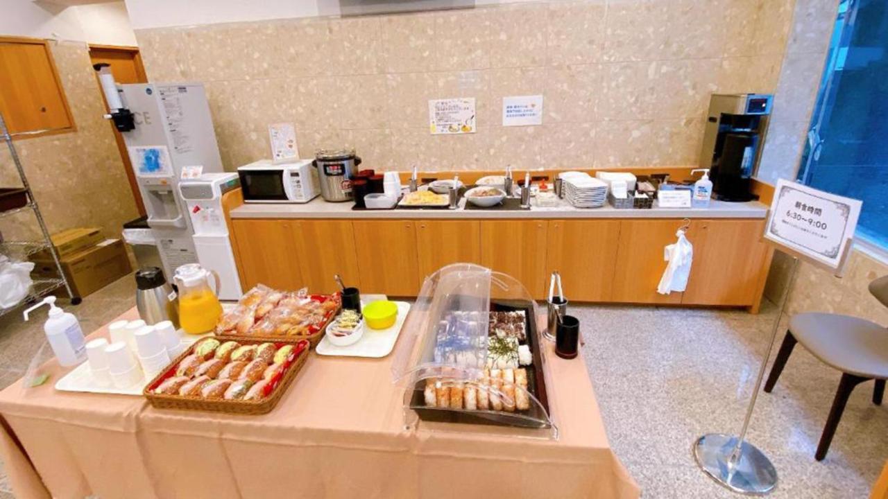 Toyoko Inn Osaka Umeda Nakatsu No.1 Exteriör bild