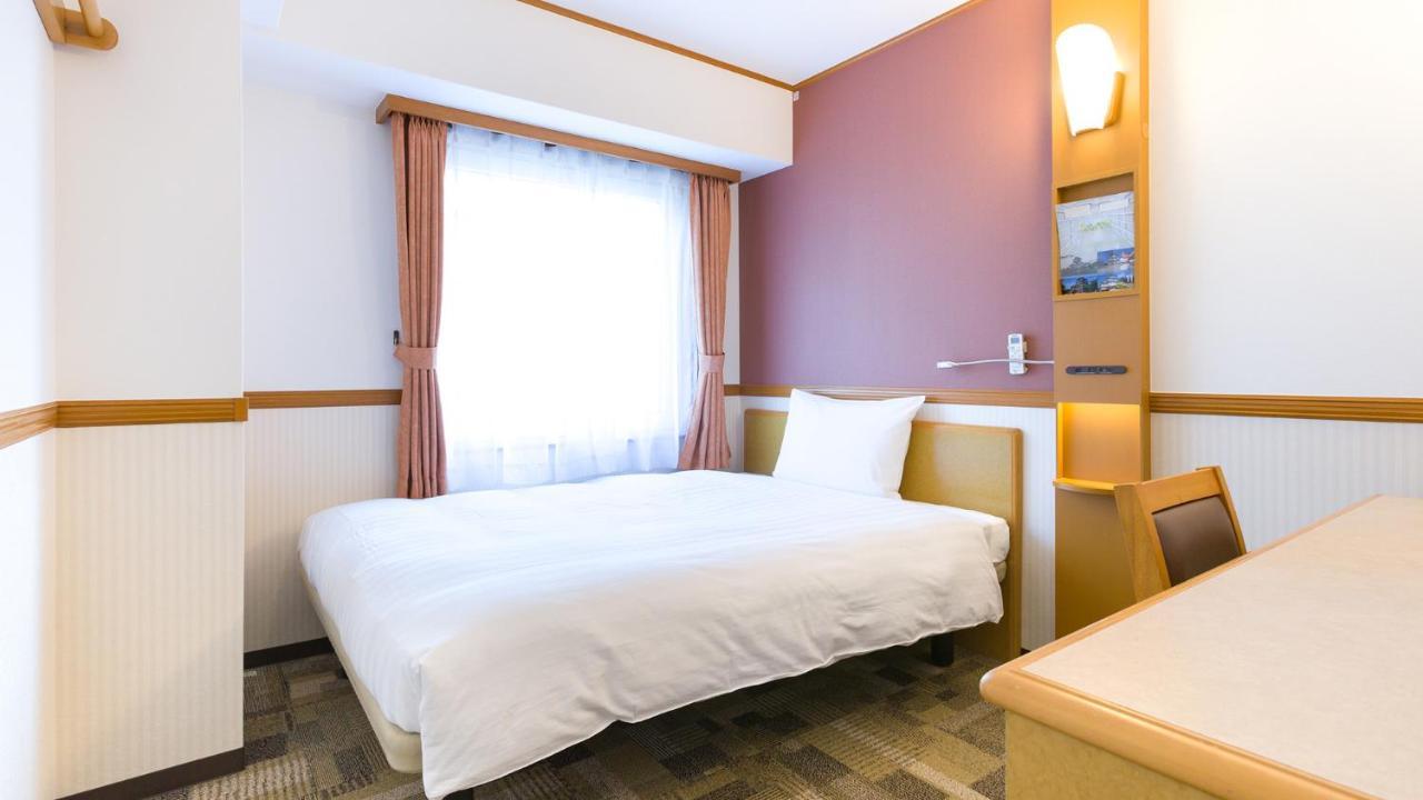 Toyoko Inn Osaka Umeda Nakatsu No.1 Exteriör bild